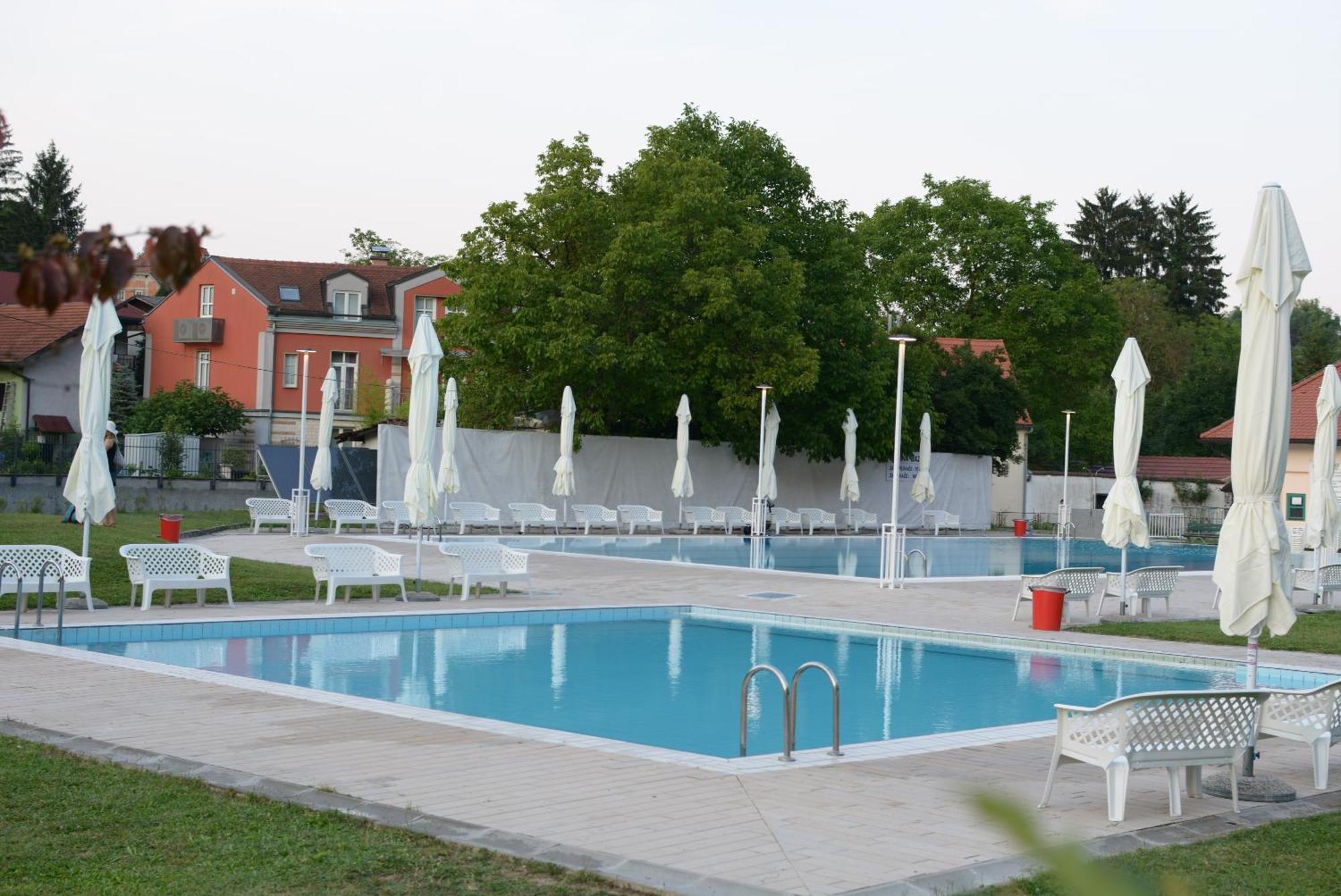 Studio Apartment Old Town Castle ساموبور المظهر الخارجي الصورة